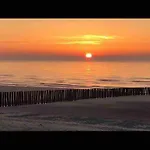 Horizon Bleu, Vue * Calais
